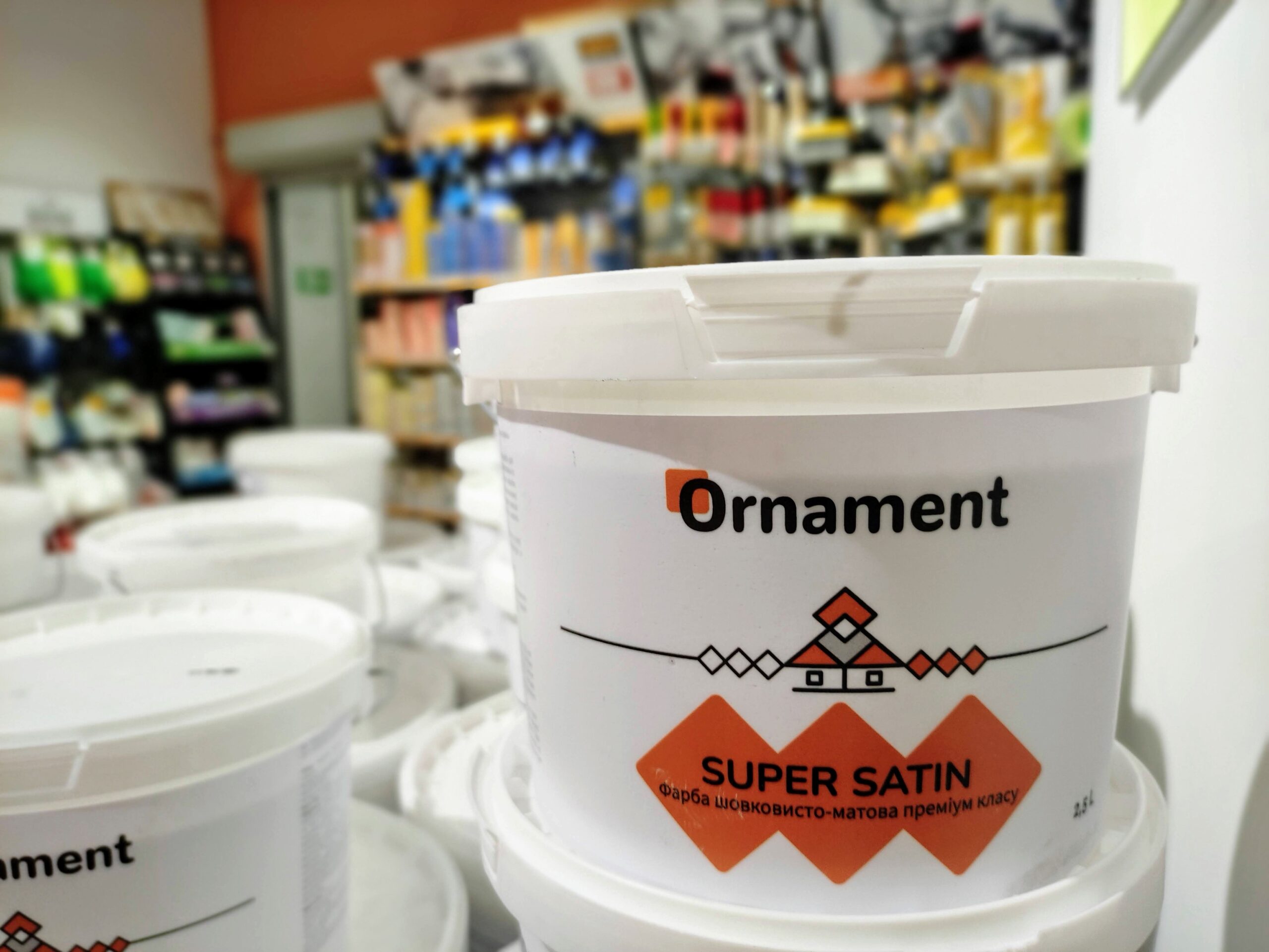 Запуск нового бренду якісної фарби та декоративних матеріалів “ORNAMENT”