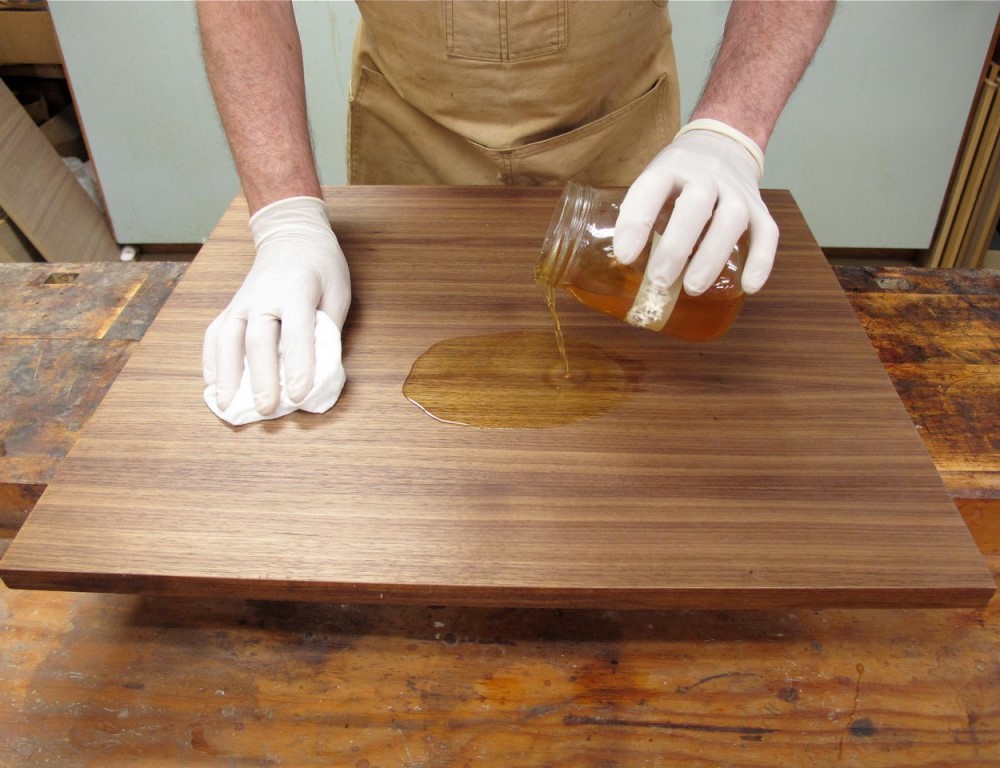 Різновиди олії для деревини