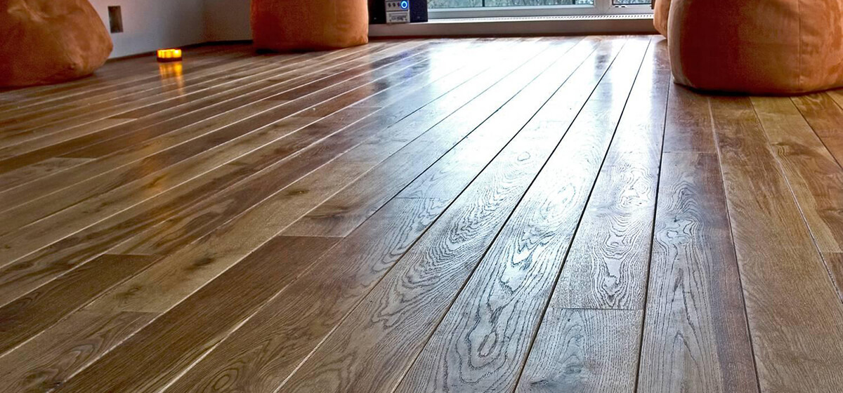 На що звернути увагу при виборі лаку для дерева